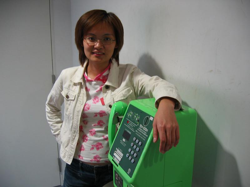 WTC大樓裡的公共電話.JPG